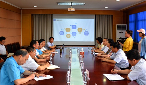 安徽質(zhì)監(jiān)局局長(zhǎng)韓永生來皖南電機(jī)考察 安徽質(zhì)監(jiān)局局長(zhǎng)韓永生來皖南電機(jī)考察